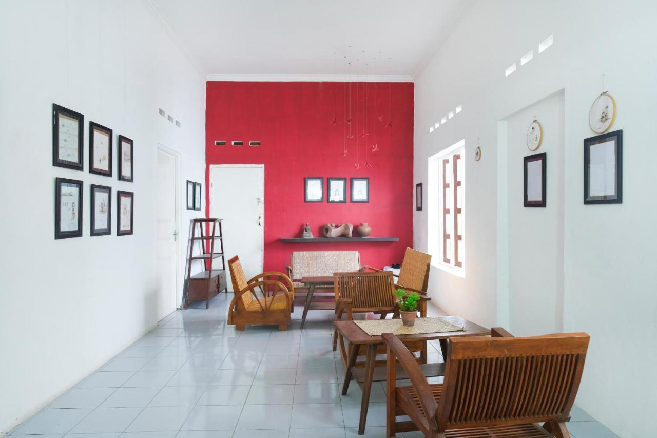 Oyo 287 Rumah Eyang Near Rsud Kota Yogyakarta Hotel Exterior photo