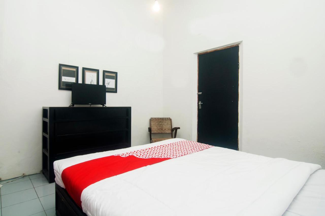 Oyo 287 Rumah Eyang Near Rsud Kota Yogyakarta Hotel Exterior photo