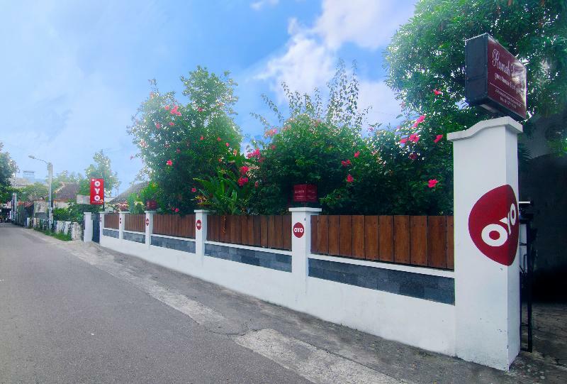 Oyo 287 Rumah Eyang Near Rsud Kota Yogyakarta Hotel Exterior photo